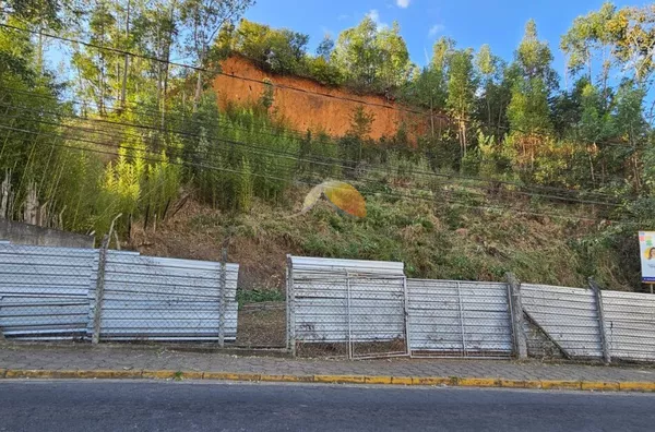 VENDO EXCELENTE TERRENO NO MORRO CHIC!