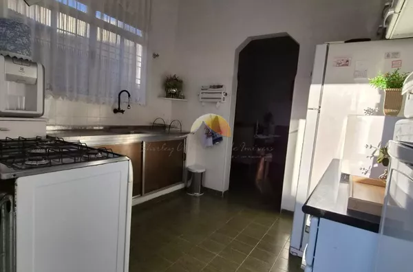 VENDO EXCELENTE CASA NO BAIRRO VARGINHA!
