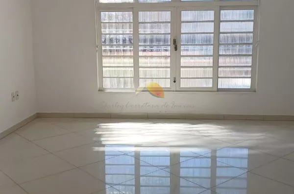 VENDO ÓTIMA CASA NO BAIRRO BOA VISTA