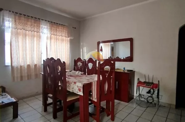 VENDO EXCELENTE APARTAMENTO TÉRREO NO BAIRRO AVENIDA!