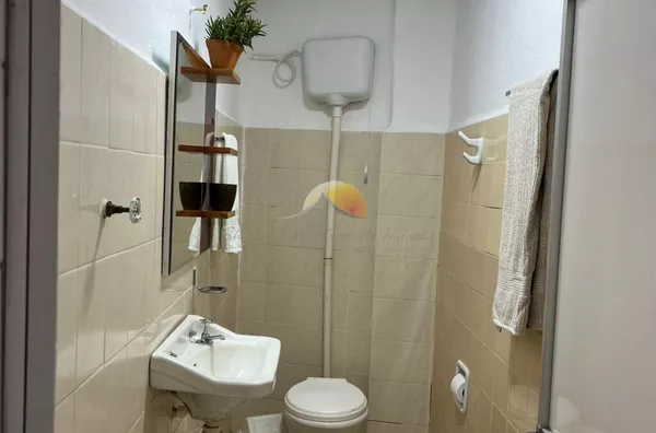 ALUGA-SE QUARTO NO BAIRRO VARGINHA!