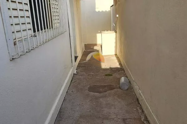 ALUGA-SE CASA NO BAIRRO MEDICINA - Foto 11