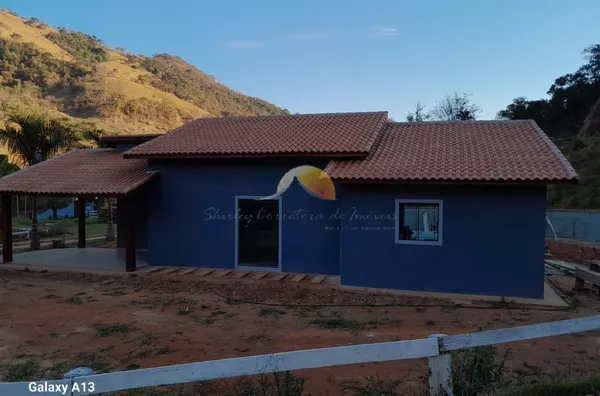 VENDO EXCELENTE CHÁCARA EM PIRANGUÇU!