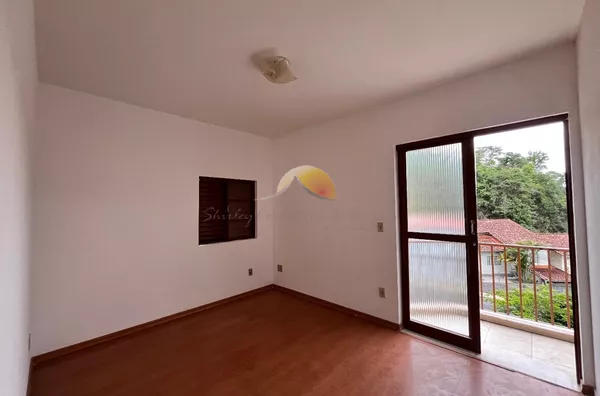 VENDO OU ALUGO EXCELENTE APARTAMENTO NO BAIRRO VARGINHA!