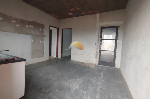 VENDO ÓTIMA CASA EM PROCESSO DE REFORMA NO LOTEAMENTO BAHAMAS