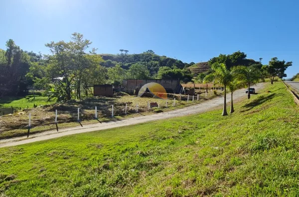 VENDE-SE TERRENO PRÓXIMO A ITAJUBÁ