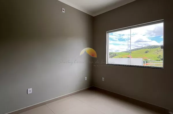 VENDO EXCELENTE CASA NO JARDIM CALIFORNIA!