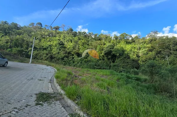 VENDO ÓTIMO TERRENO NO CONDOMÍNIO OLHOS D'ÁGUA II