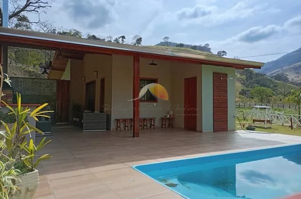 VENDO OU ALUGO PARA TEMPORADA EXCELENTE CHÁCARA EM PIRANGUÇU!