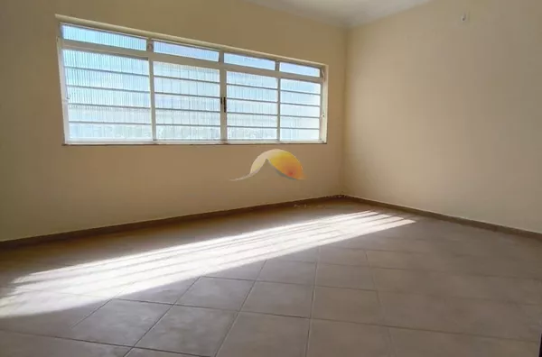 VENDO EXCELENTE CASA NO BAIRRO SÃO VICENTE!