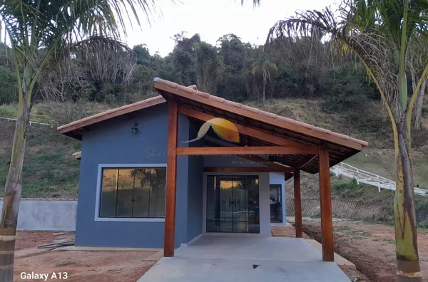 VENDO EXCELENTE CHÁCARA EM PIRANGUÇU!