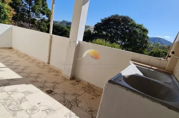 APARTAMENTO MENOR