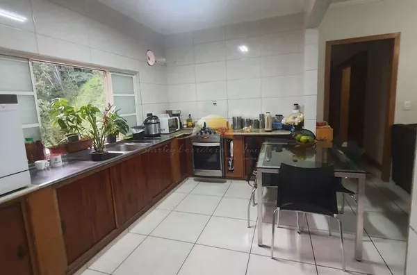 VENDO EXCELENTE APARTAMENTO NO BAIRRO VARGINHA!