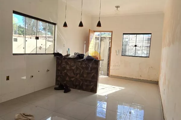 VENDO ÓTIMA CASA NO BAIRRO AVENIDA!