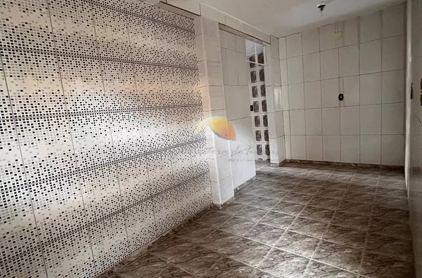 ALUGO APARTAMENTO TÉRREO NO BAIRRO VILA PODDIS!