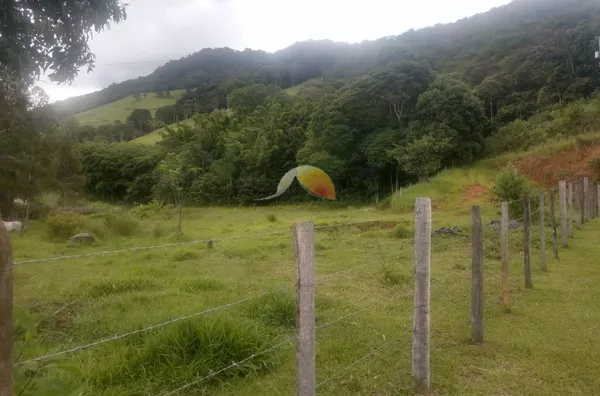 VENDO SÍTIO NO BAIRRO SÃO PEDRO