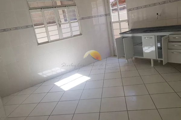 ALUGO ÓTIMA CASA NO BAIRRO NOSSA SENHORA DE FÁTIMA!