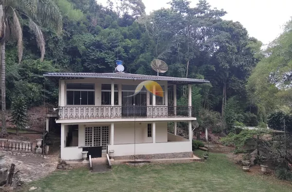 VENDO ÓTIMA CASA EM ITAJUBÁ!