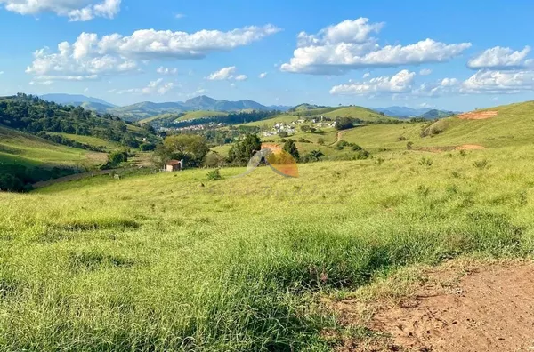VENDO ÓTIMO TERRENO EM PIRANGUINHO!