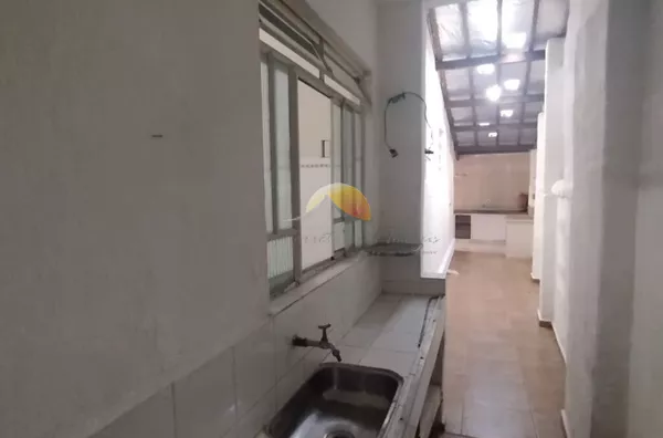 ALUGO, VENDO OU TROCO ÓTIMA CASA NO BAIRRO VARGINHA! - Foto 11