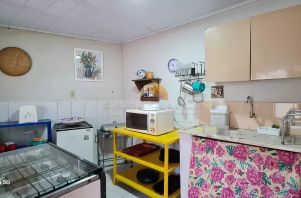 ALUGA-SE QUARTOS NO BAIRRO VARGINHA!