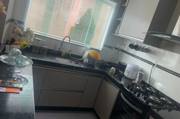 VENDO EXCELENTE CASA NO REBOURGEON!