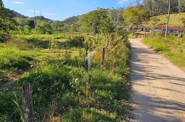 ALUGO TERRENO NO BAIRRO VARGINHA