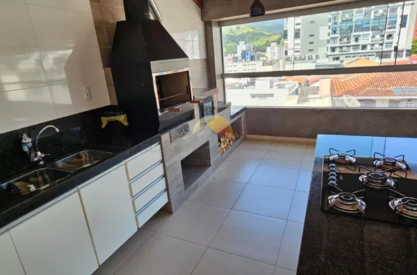 VENDO EXCELENTE APARTAMENTO NO CENTRO DE ITAJUBÁ!