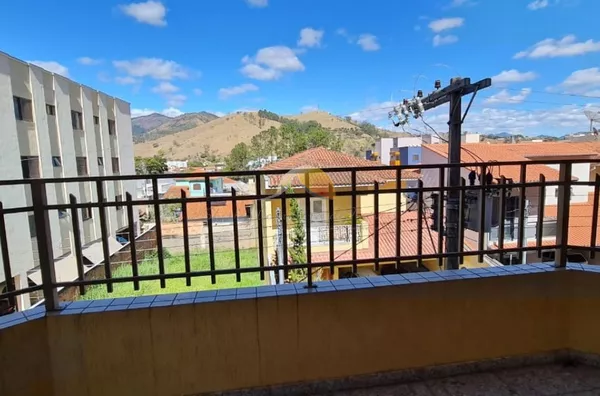 VENDE-SE BELO APARTAMENTO NO BAIRRO VARGINHA