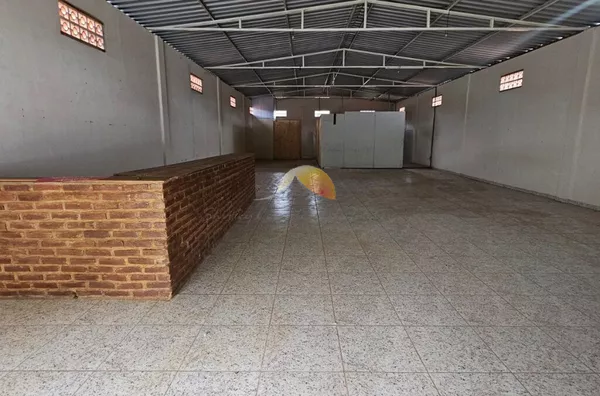 ÓTIMO GALPÃO EM PIRANGUÇU