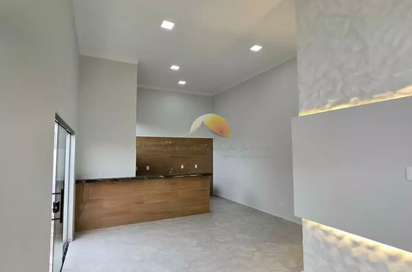 VENDO EXCELENTE CASA NO BAIRRO JARDIM CALIFORNIA