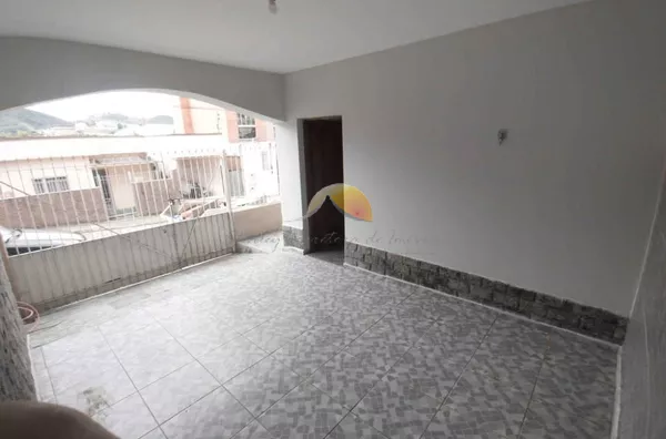 VENDO CASA PRÓXIMA A UNIFEI!