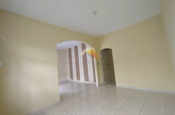 ALUGO ÓTIMA CASA NO BAIRRO SÃO VICENTE.