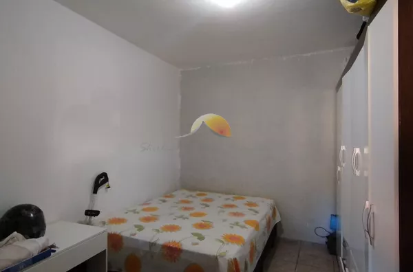 VENDO ÓTIMA CASA NA SANTA ROSA!