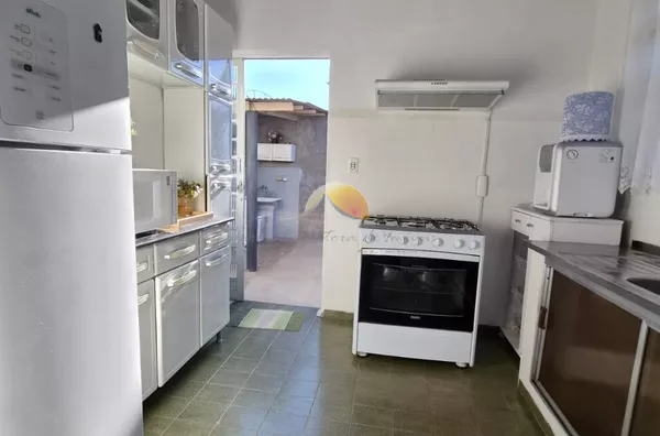 VENDO EXCELENTE CASA NO BAIRRO VARGINHA!