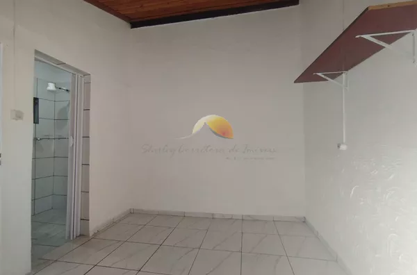 ALUGA-SE SUÍTE NO BAIRRO VARGINHA