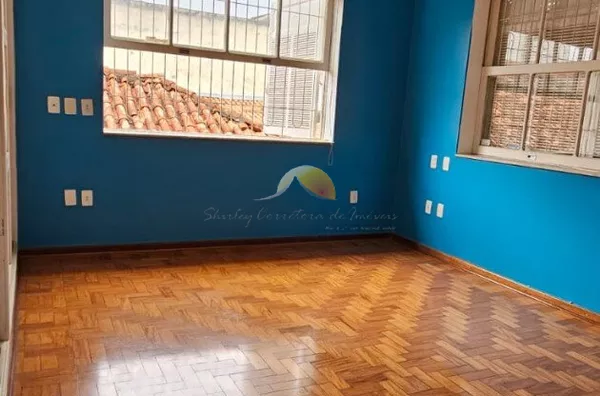 VENDO EXCELENTE CASA NO CORAÇÃO DE ITAJUBÁ!