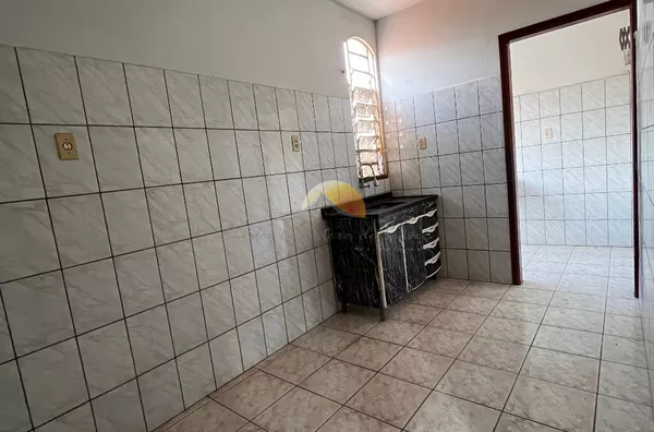 ALUGO APARTAMENTO NO BAIRRO VILA PODDIS!