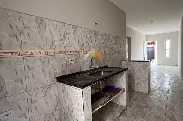 ALUGO ÓTIMA CASA NO BAIRRO SANTA ROSA!