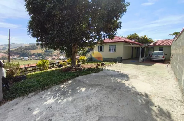 VENDO ÓTIMA CASA EM PIRANGUINHO!