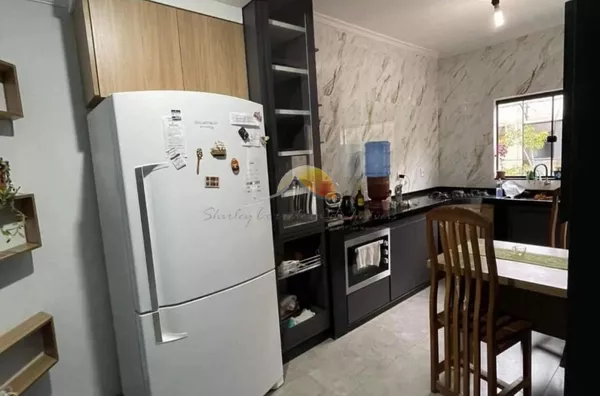 VENDO ÓTIMA CASA NO BAIRRO VARGINHA