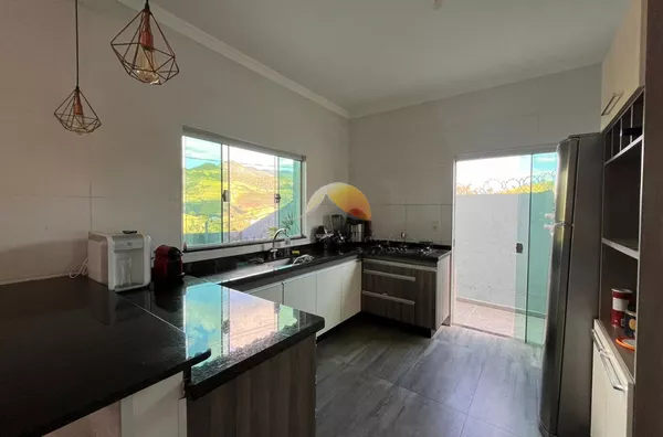 VENDO EXCELENTE CASA NO JARDIM ELDORADO!