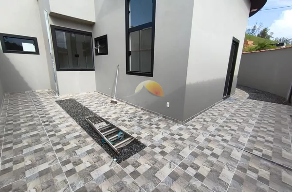 Casa novinha, linda, bem acabada no Jardim California