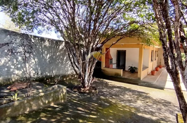 VENDO ÓTIMA CHÁCARA NO BAIRRO AÇUDE!