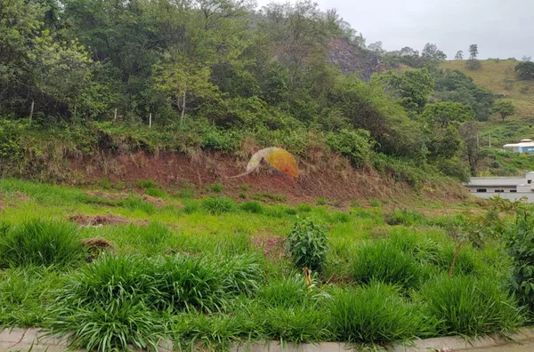 VENDE-SE TERRENO NO VALE DAS HORTÊNSIAS!