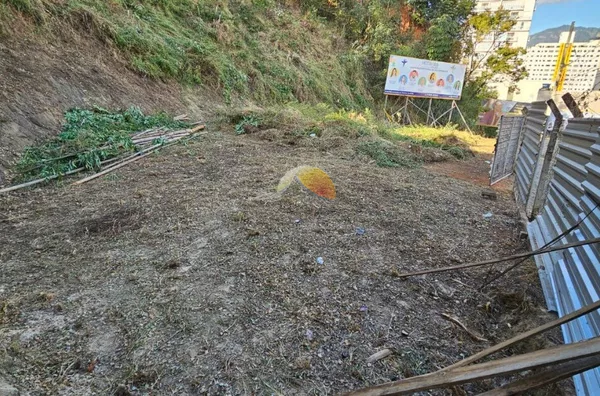 VENDO EXCELENTE TERRENO NO MORRO CHIC!