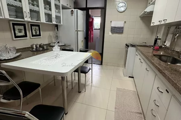 VENDO APARTAMENTO NO EDIFÍCIO APOLLO NO CENTRO!