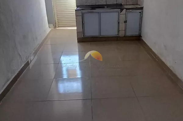 ALUGA-SE KITNET NO BAIRRO AVENIDA!