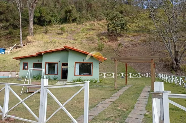 VENDO OU ALUGO PARA TEMPORADA EXCELENTE CHÁCARA EM PIRANGUÇU!