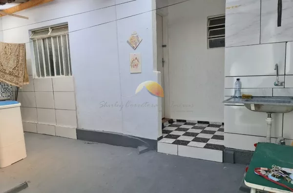 ALUGA-SE SUÍTE NO BAIRRO VARGINHA